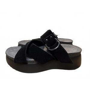 Munro Sofia Platform Sandals Women's Size 6.5 Black Suede Slide comfort Gothic